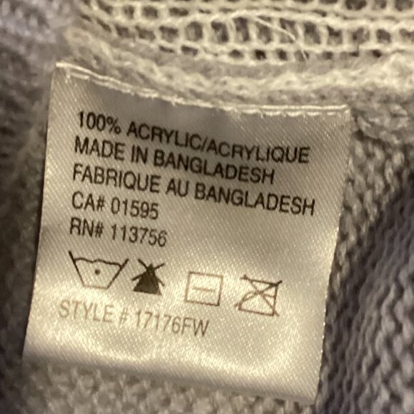 Happy Holidays Women's Grey Knit Christmas Penguin Sweater Size SP Festive - Picture 6 of 6